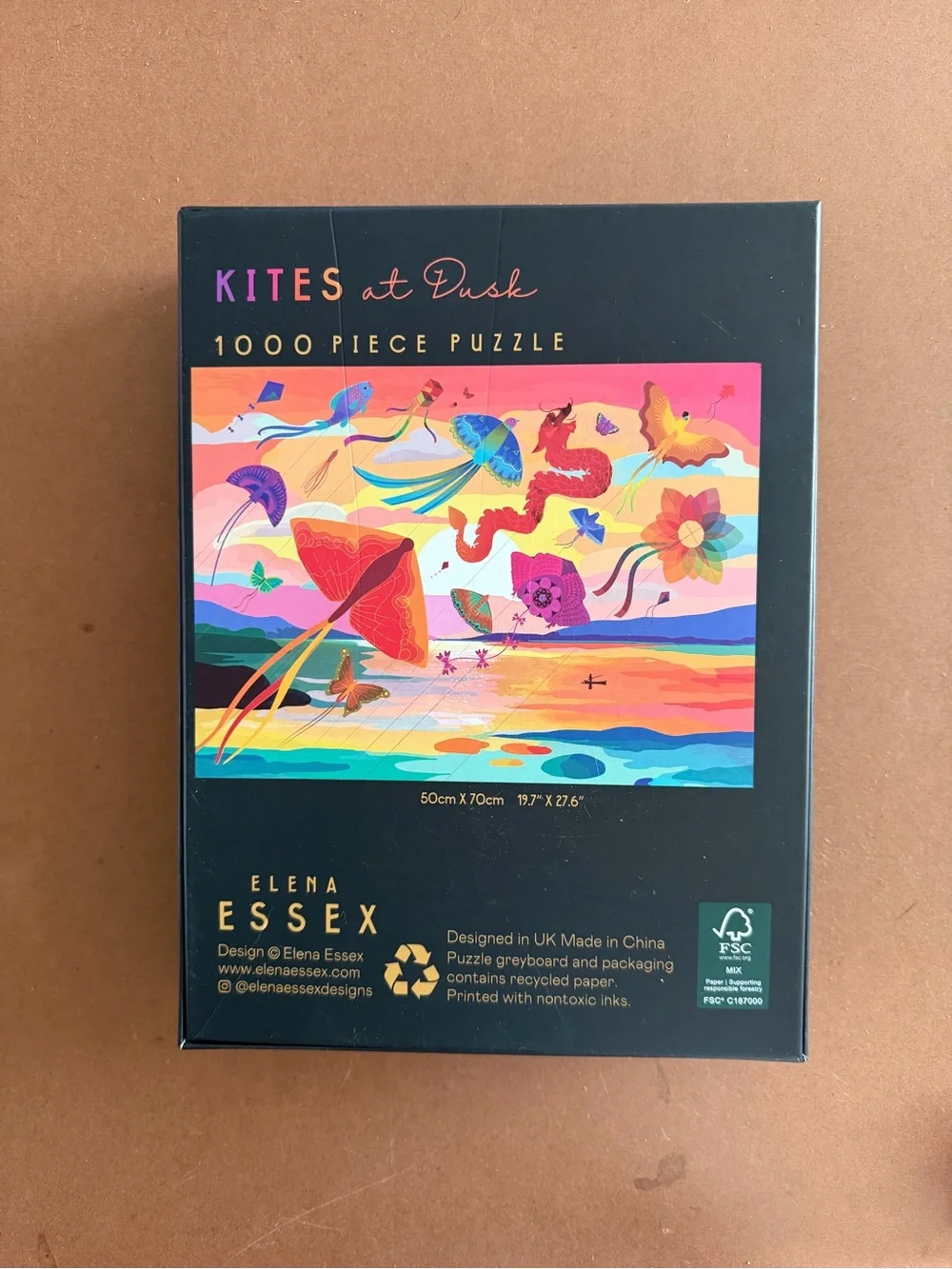 Elena Essex Kites at Dusk 1000-Piece puzzle - Picture 3 of 7